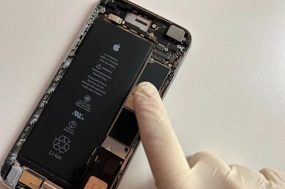 蘋果iPhone 16 Pro Max電池升級爆料：高能量密度與不鏽鋼外殼引領創新