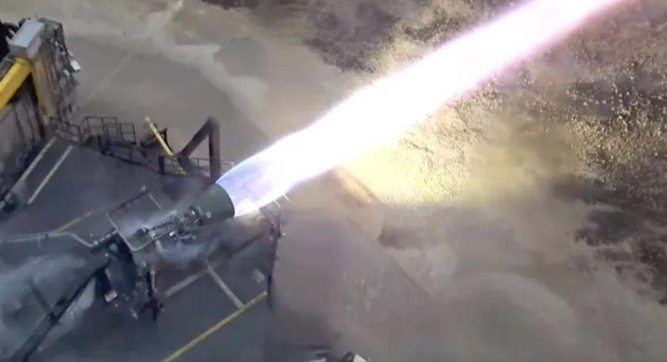 SpaceX猛禽火箭引擎測試爆炸影片曝光：火光與濃煙震撼人心