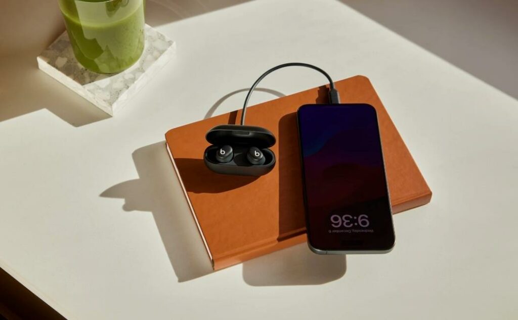 蘋果Beats Solo Buds真無線耳機上市時間確定，採用雙層感應器驅動技術