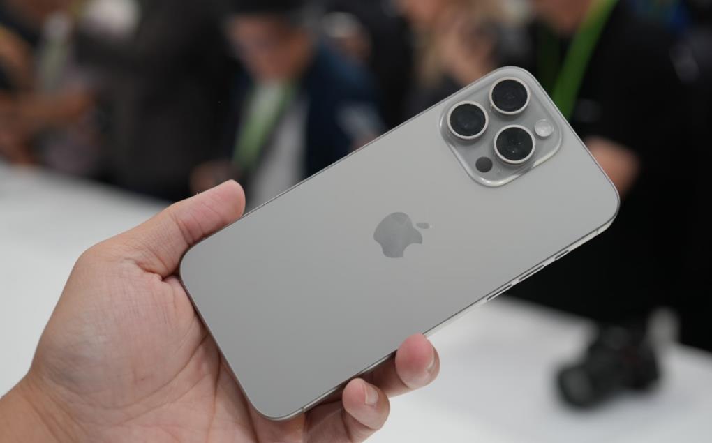 為何只有iPhone 15 Pro能用蘋果AI？