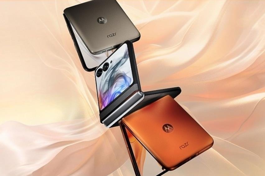 Motorola Razr 50系列折疊螢幕手機亮相：大螢幕升級、防水新體驗