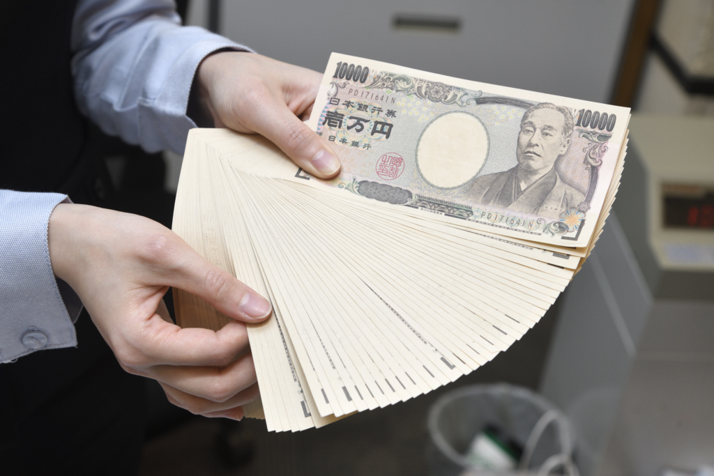 日元終於時來運轉，最熱門宏觀空頭岌岌可危