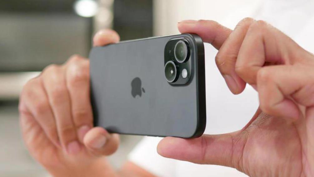 蘋果Apple iPhone 16 Pro更新：拍照按鍵引關注，設計哲學再搖擺