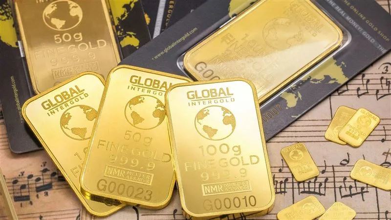 金價創歷史新高後震盪！瑞銀預估年底將升至2600美元