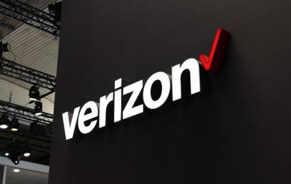 Verizon宣布裁員4800人，提列19億美元稅前減損應對轉型挑戰