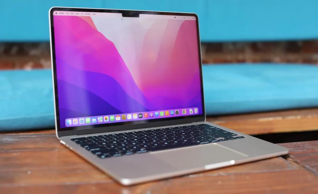 美國亞馬遜黑色星期五優惠：蘋果MacBook Air M2 16GB記憶體版僅需749美元，直降250美元！